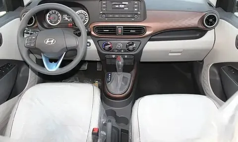 Discover undefined undefined Exterior Interior Images.Find all aspects and details of cars.