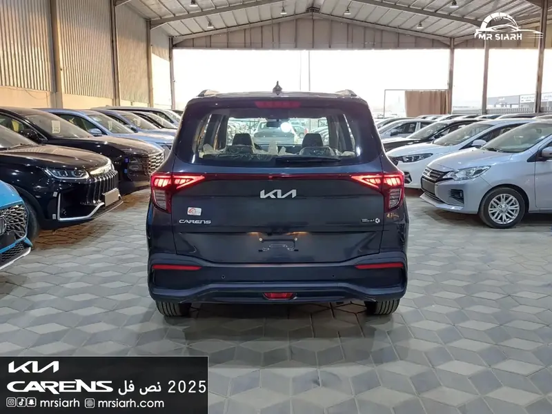 KIA Carens 2025