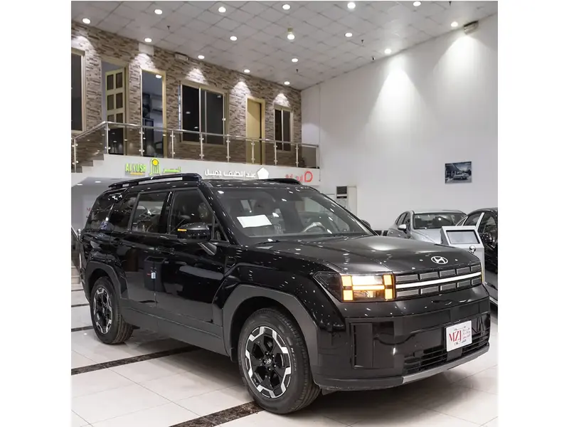 Discover undefined undefined Exterior Interior Images.Find all aspects and details of cars.