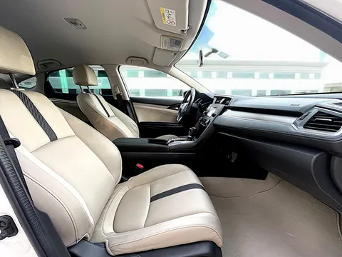 Honda Civic 1.6L EXi 2017