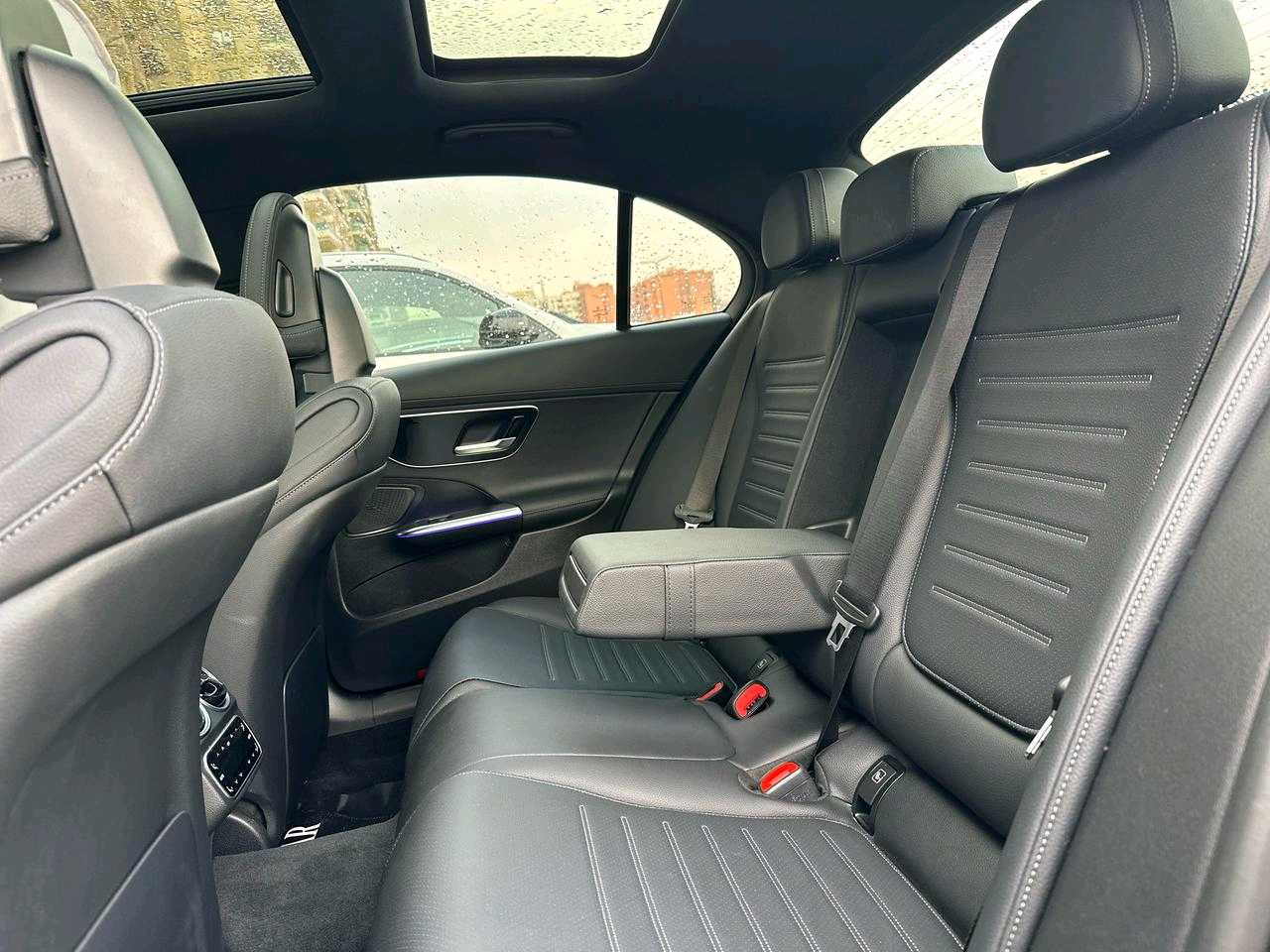مرسيدس بنز C Class 2023