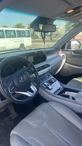 Discover undefined undefined Exterior Interior Images.Find all aspects and details of cars.