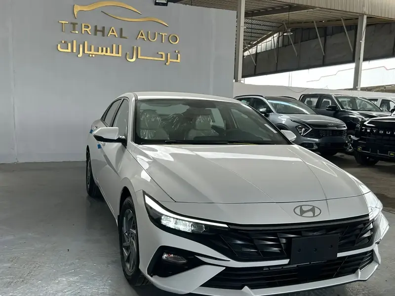 Hyundai Elantra 2025