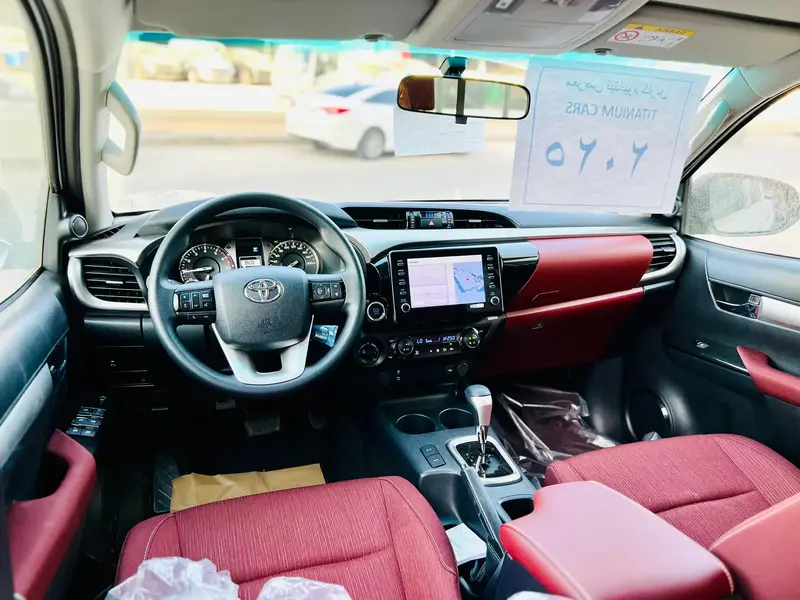 Discover undefined undefined Exterior Interior Images.Find all aspects and details of cars.