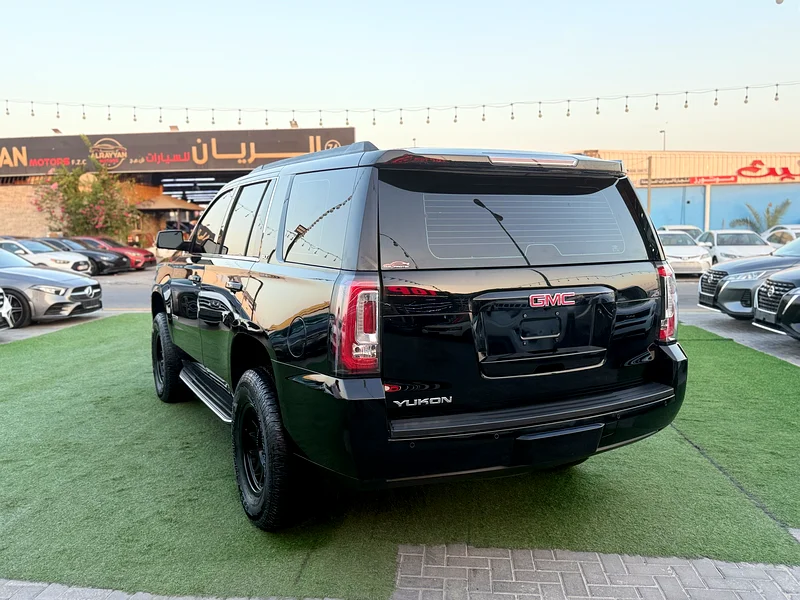 جي أم سي يوكون 2016