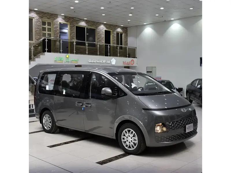 Hyundai Staria 2025