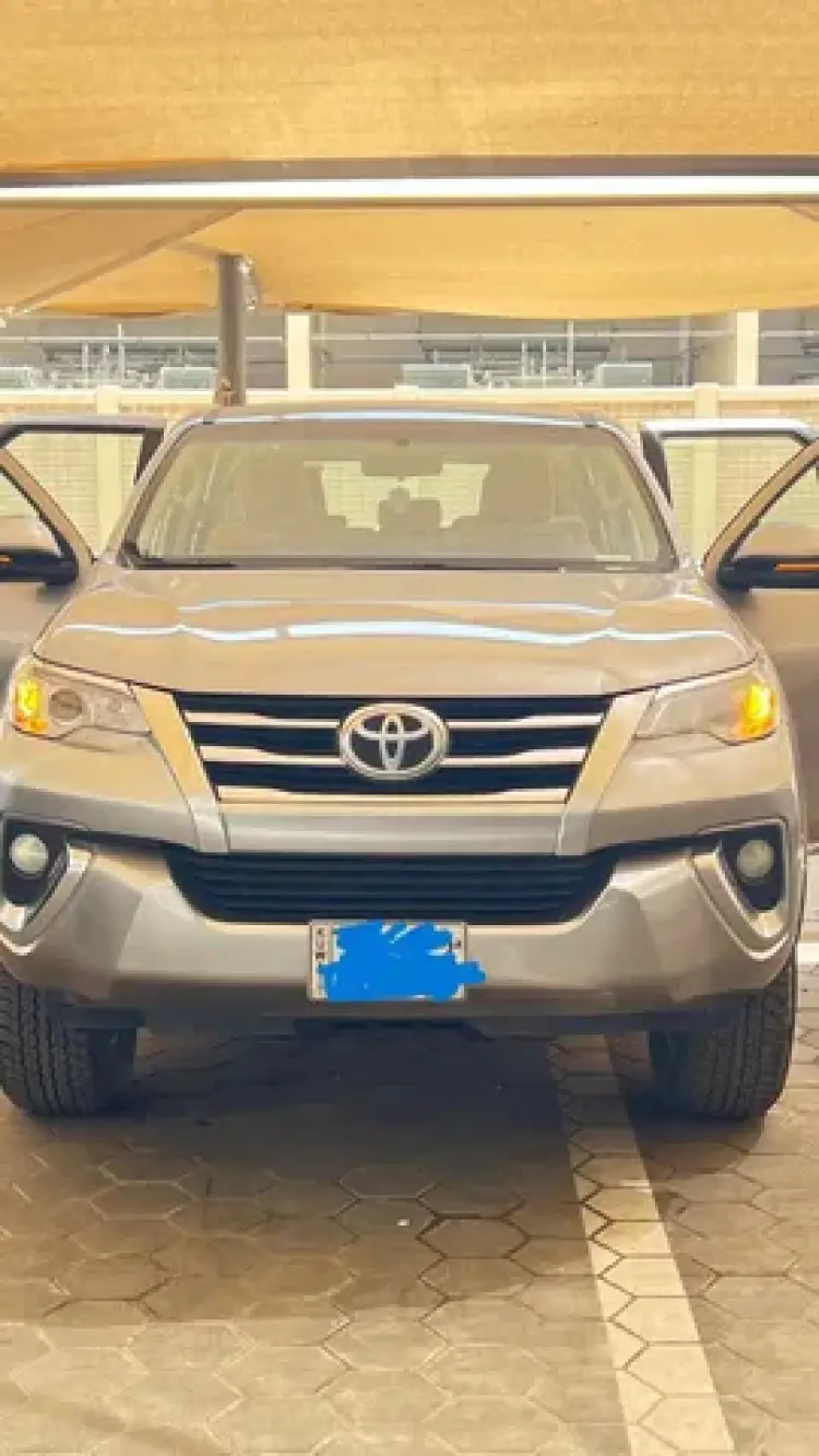 toyota toyota-fortuner image Toyota Fortuner 2.7L Smart 4X2 2020
