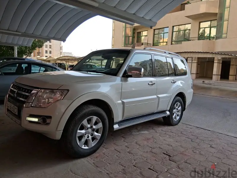 ميتسوبيشي باجيرو 2022