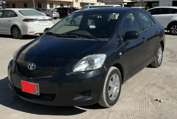 toyota toyota-yaris image Toyota Yaris 1.5L SE 2013