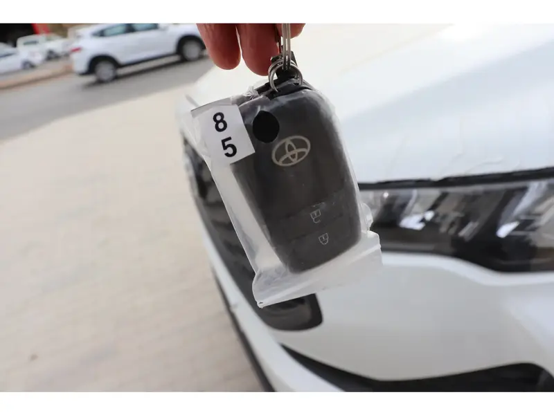 Discover undefined undefined Exterior Interior Images.Find all aspects and details of cars.