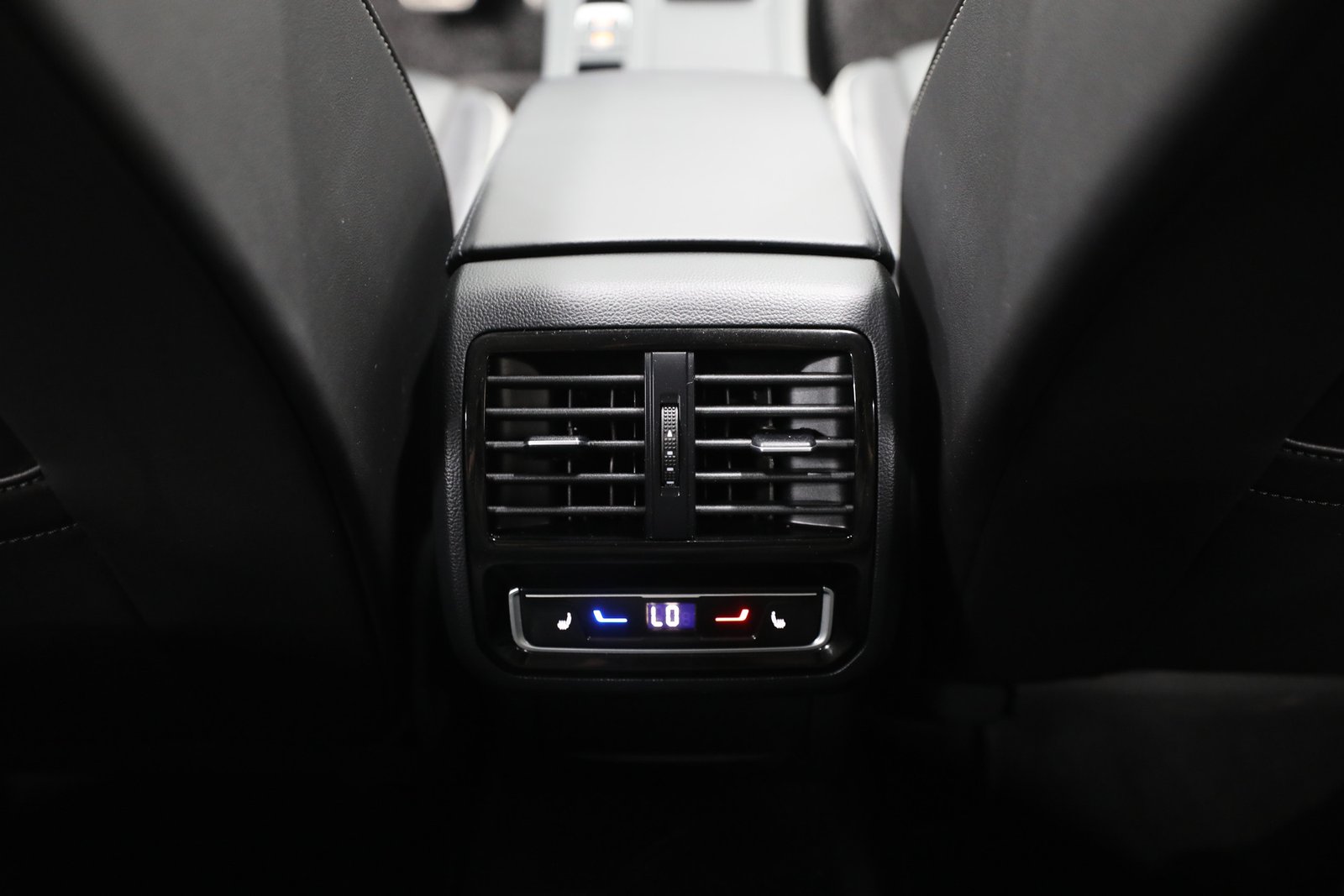 2.0L Diesel | 2 Years Warranty + Free Registration | Easy Finance with Downpayment