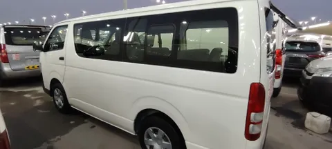 Toyota Hiace 2015