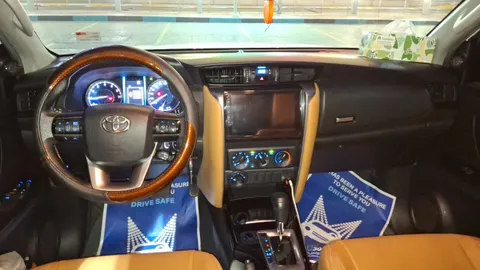 Discover undefined undefined Exterior Interior Images.Find all aspects and details of cars.