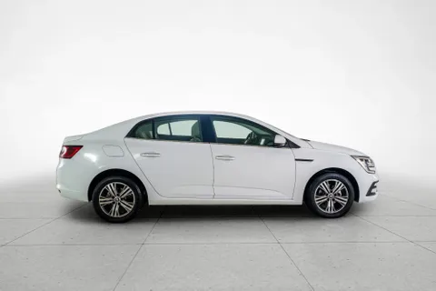 Discover undefined undefined Exterior Interior Images.Find all aspects and details of cars.