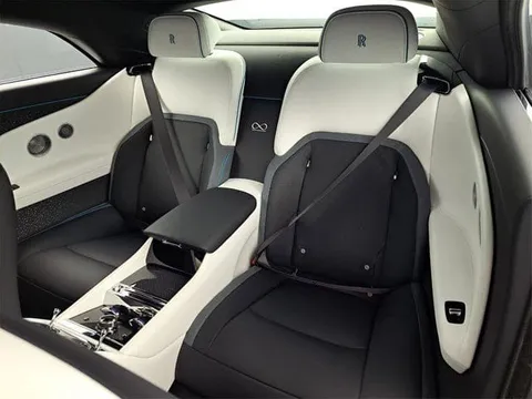 Discover undefined undefined Exterior Interior Images.Find all aspects and details of cars.