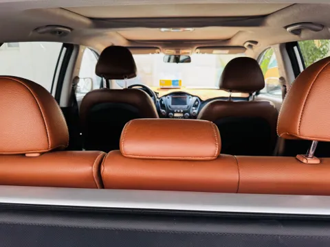 Hyundai Tucson 2.0L Full Option AWD 2015