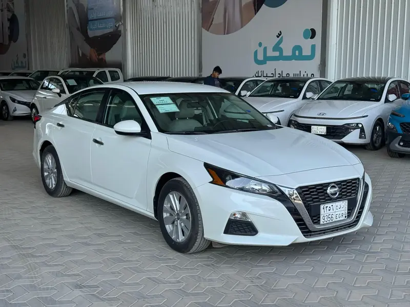 Discover undefined undefined Exterior Interior Images.Find all aspects and details of cars.