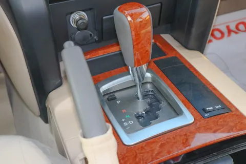 Toyota Land Cruiser 4.5L GXR Petrol 2015