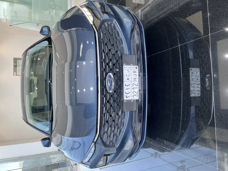 Discover undefined undefined Exterior Interior Images.Find all aspects and details of cars.