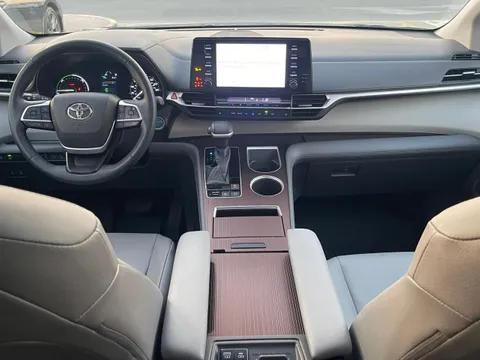 Toyota Sienna 2021