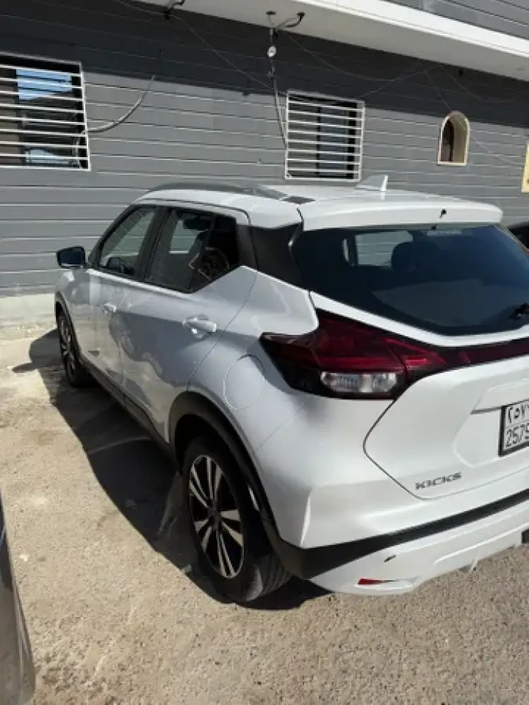 nissan nissan-kicks image Nissan Kicks 1.6 SV 2024
