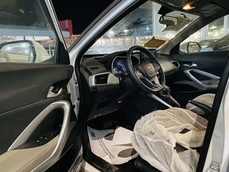 Discover undefined undefined Exterior Interior Images.Find all aspects and details of cars.
