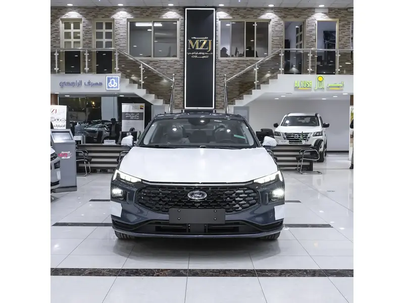 Discover undefined undefined Exterior Interior Images.Find all aspects and details of cars.