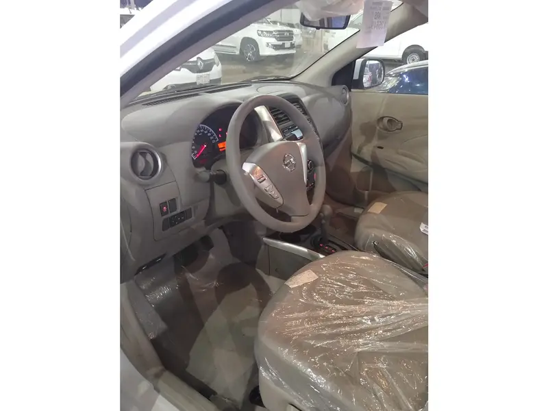Nissan Sunny 2024
