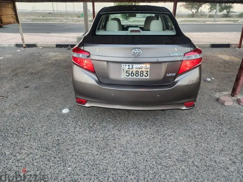 تويوتا يارس 2015