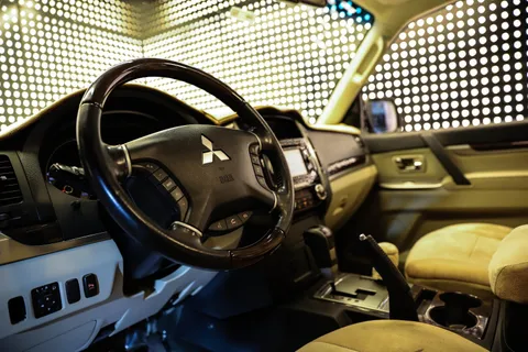Discover undefined undefined Exterior Interior Images.Find all aspects and details of cars.