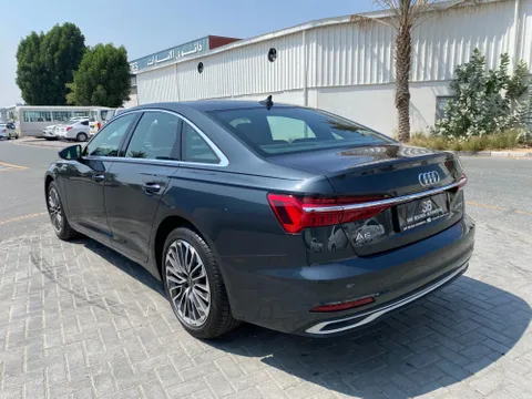Discover undefined undefined Exterior Interior Images.Find all aspects and details of cars.