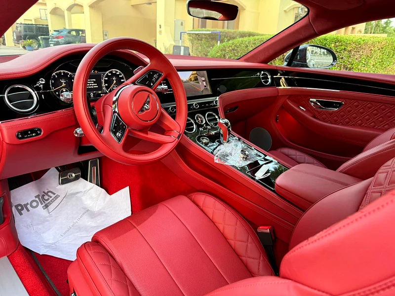 Bentley Continental 2021