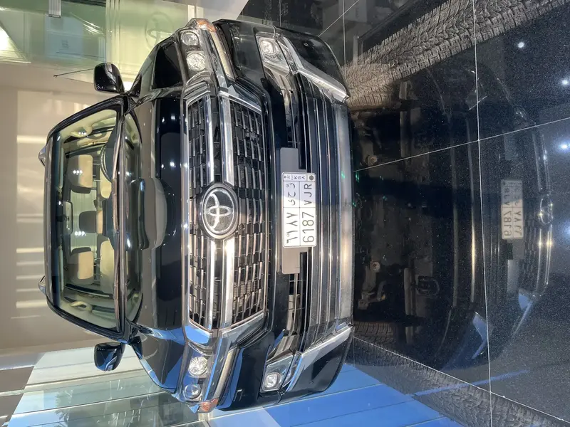 Discover undefined undefined Exterior Interior Images.Find all aspects and details of cars.