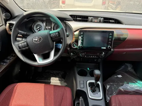 New Toyota Hilux 2025