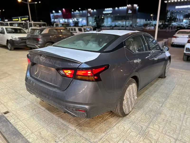 Discover undefined undefined Exterior Interior Images.Find all aspects and details of cars.