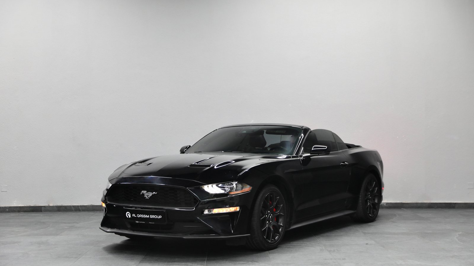 Discover undefined undefined Exterior Interior Images.Find all aspects and details of cars.