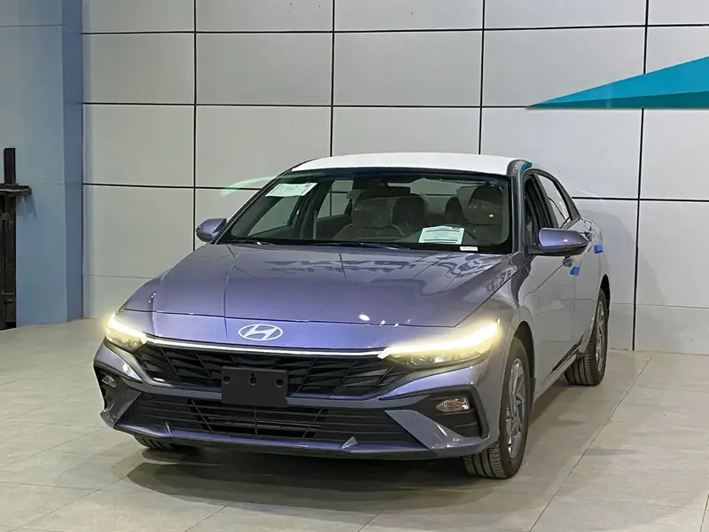 Discover undefined undefined Exterior Interior Images.Find all aspects and details of cars.