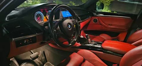 BMW X6 M Competition 4.4T xDrive 2011