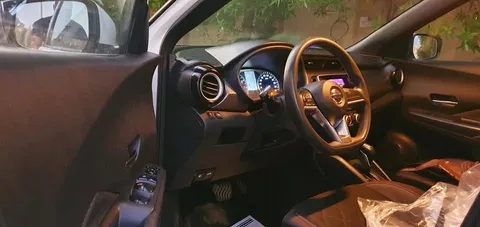 Discover undefined undefined Exterior Interior Images.Find all aspects and details of cars.