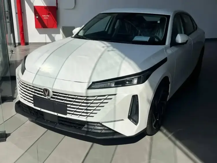 changan changan-eado image Changan Eado 2025