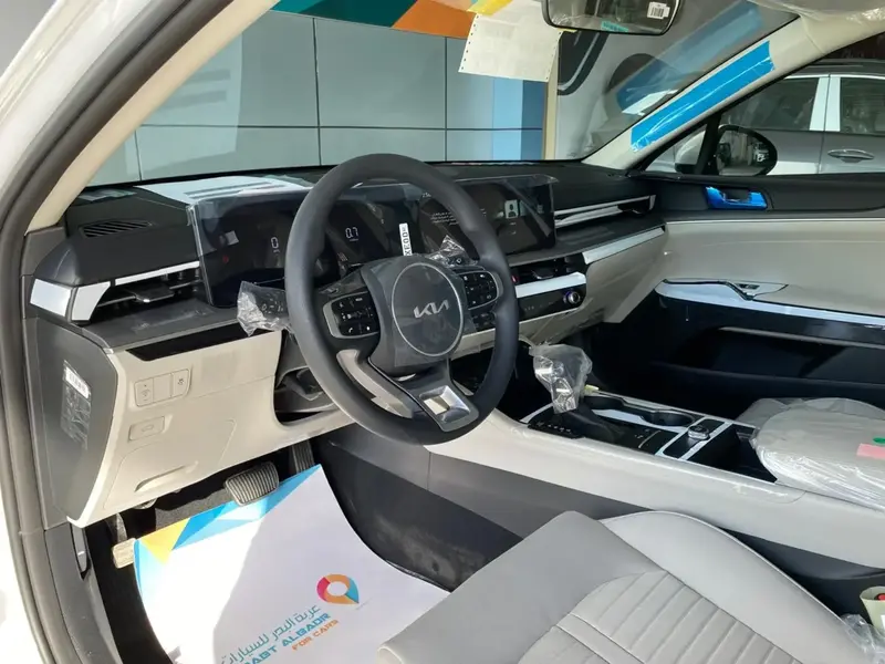 KIA K5 2025
