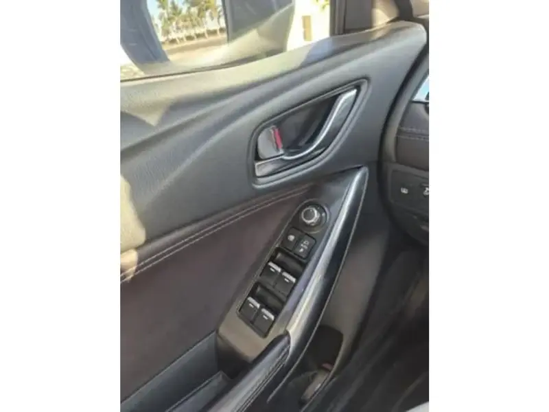 Discover undefined undefined Exterior Interior Images.Find all aspects and details of cars.