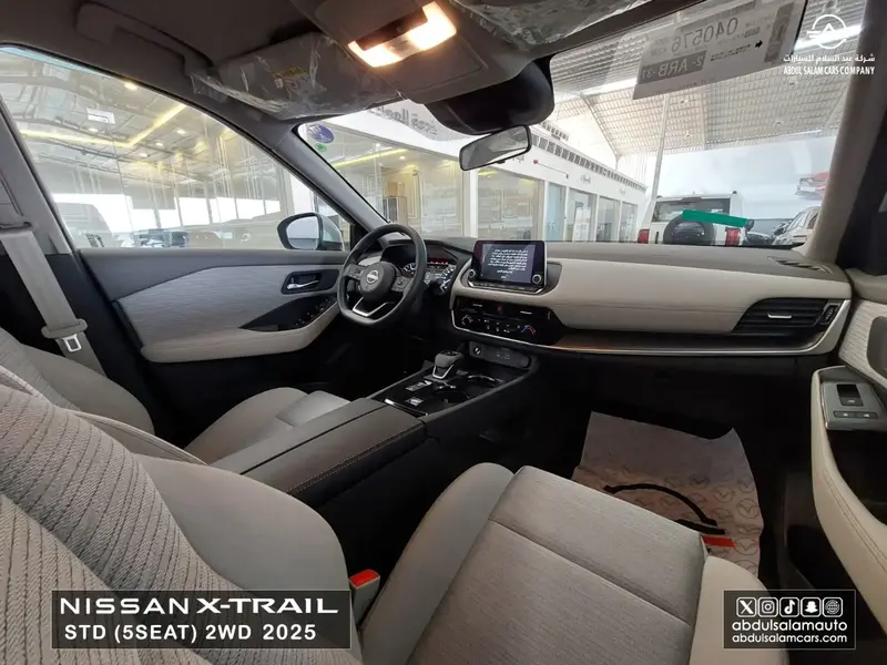 Discover undefined undefined Exterior Interior Images.Find all aspects and details of cars.