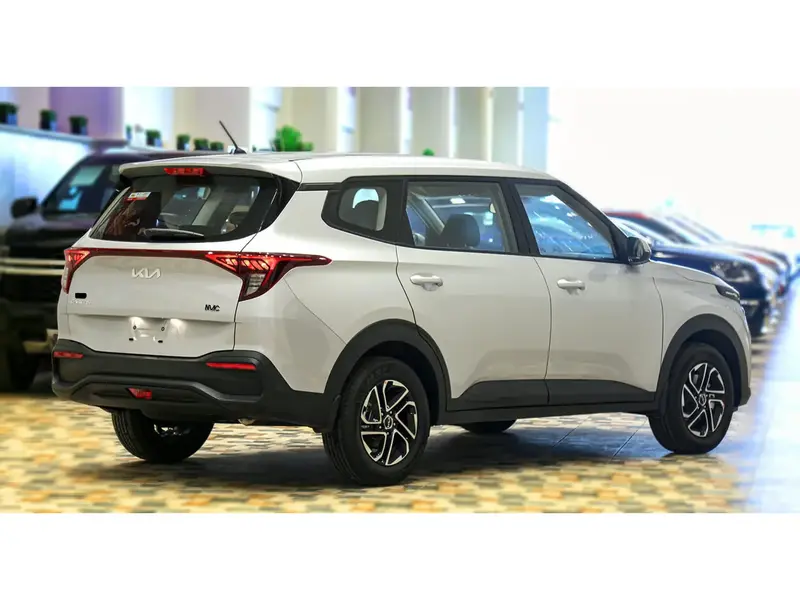 Discover undefined undefined Exterior Interior Images.Find all aspects and details of cars.