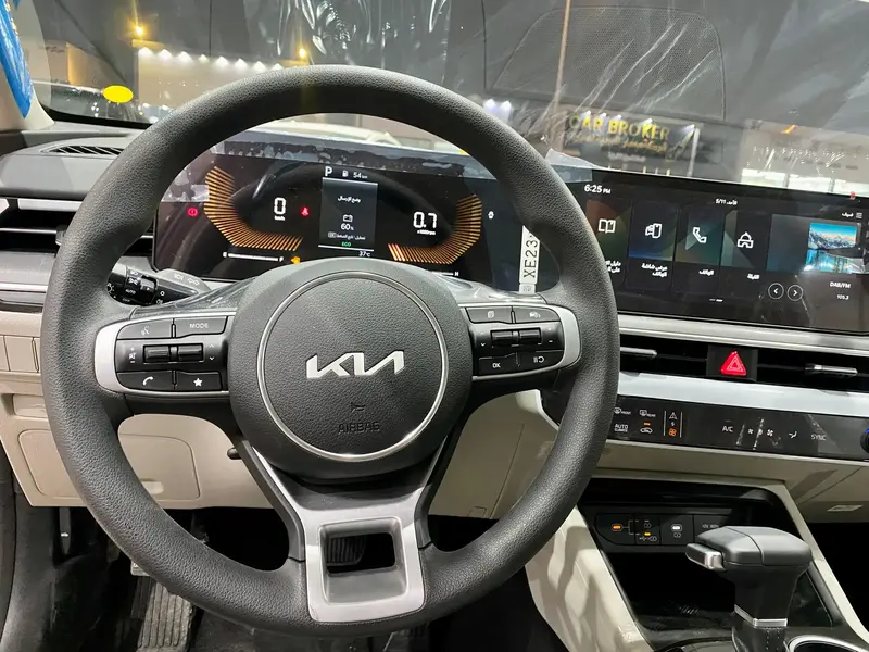 KIA K5 2025