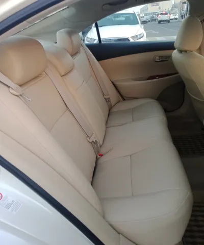 Lexus ES 350 4 door 3.5L 2008