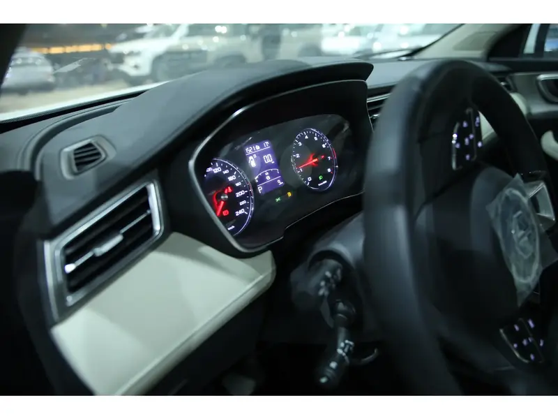 Discover undefined undefined Exterior Interior Images.Find all aspects and details of cars.