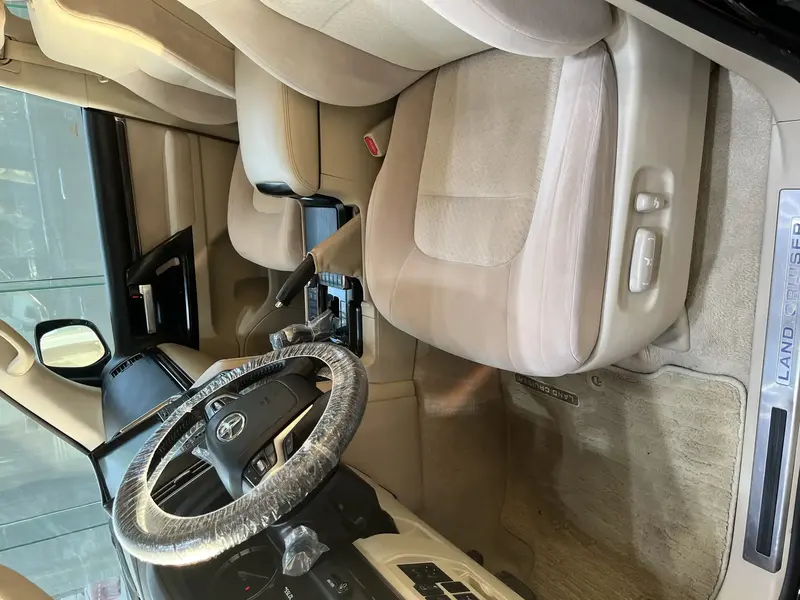 Toyota Land Cruiser Wagon 2021