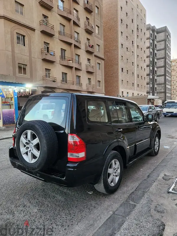 ميتسوبيشي باجيرو 2007