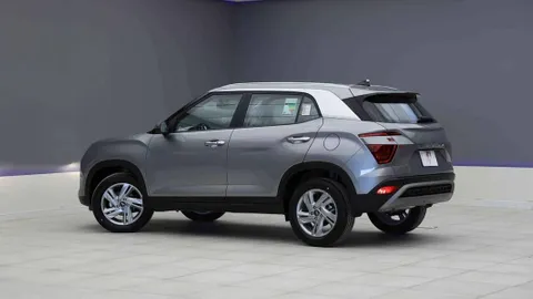 Discover undefined undefined Exterior Interior Images.Find all aspects and details of cars.